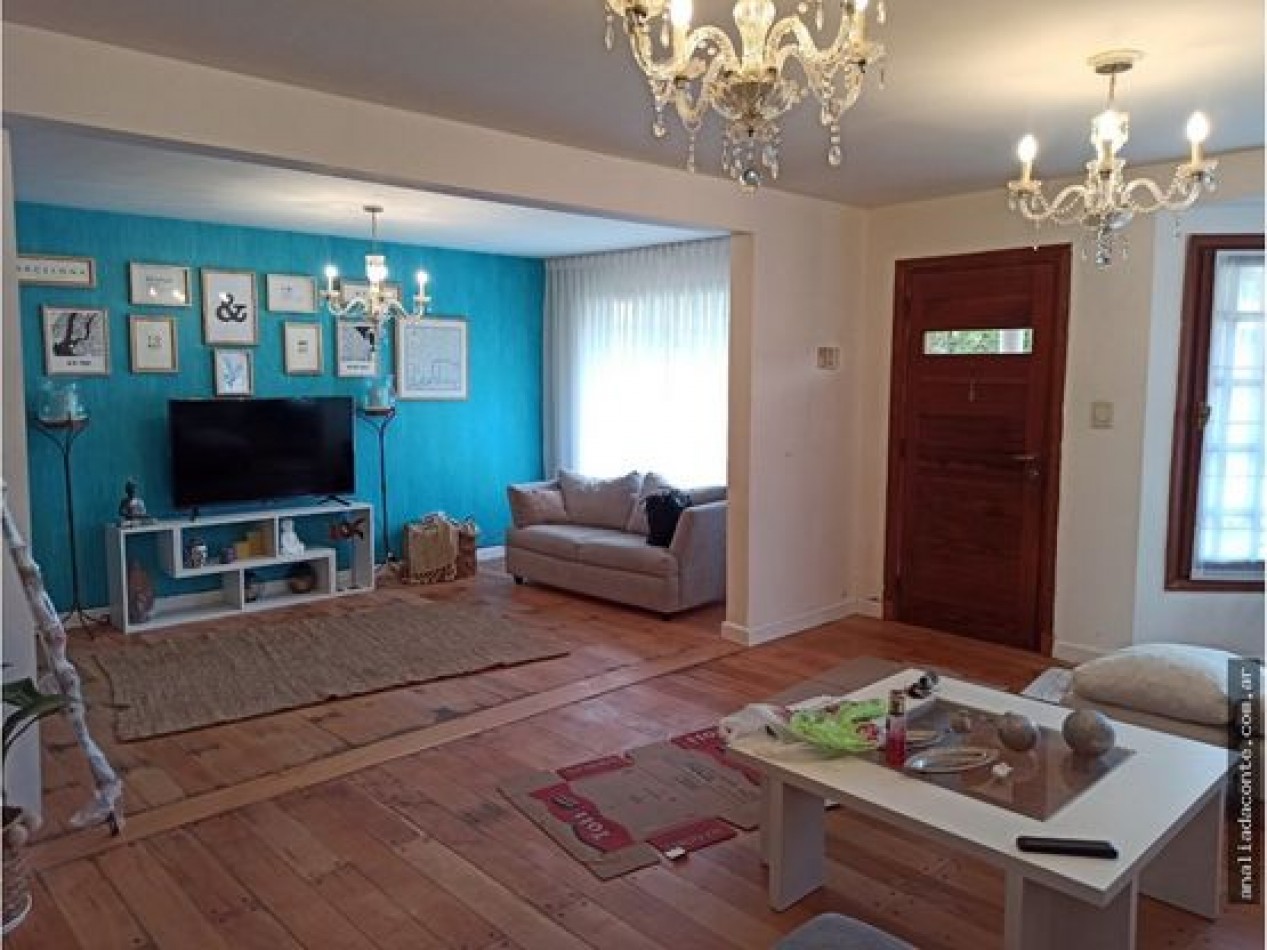 Gran chalet de hermoso diseno. Lote doble parque piscina Aragon 5700