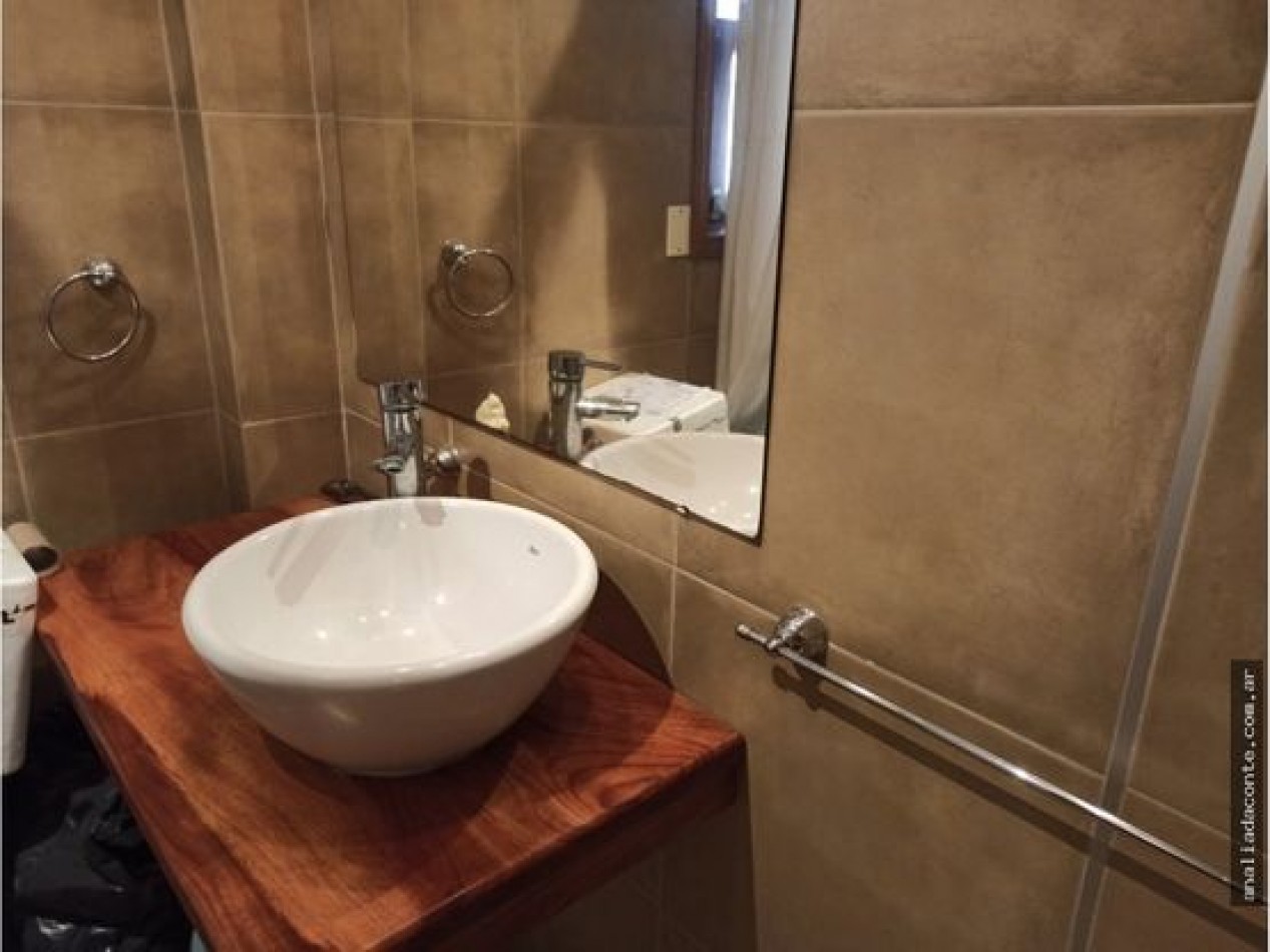 Gran chalet de hermoso diseno. Lote doble parque piscina Aragon 5700