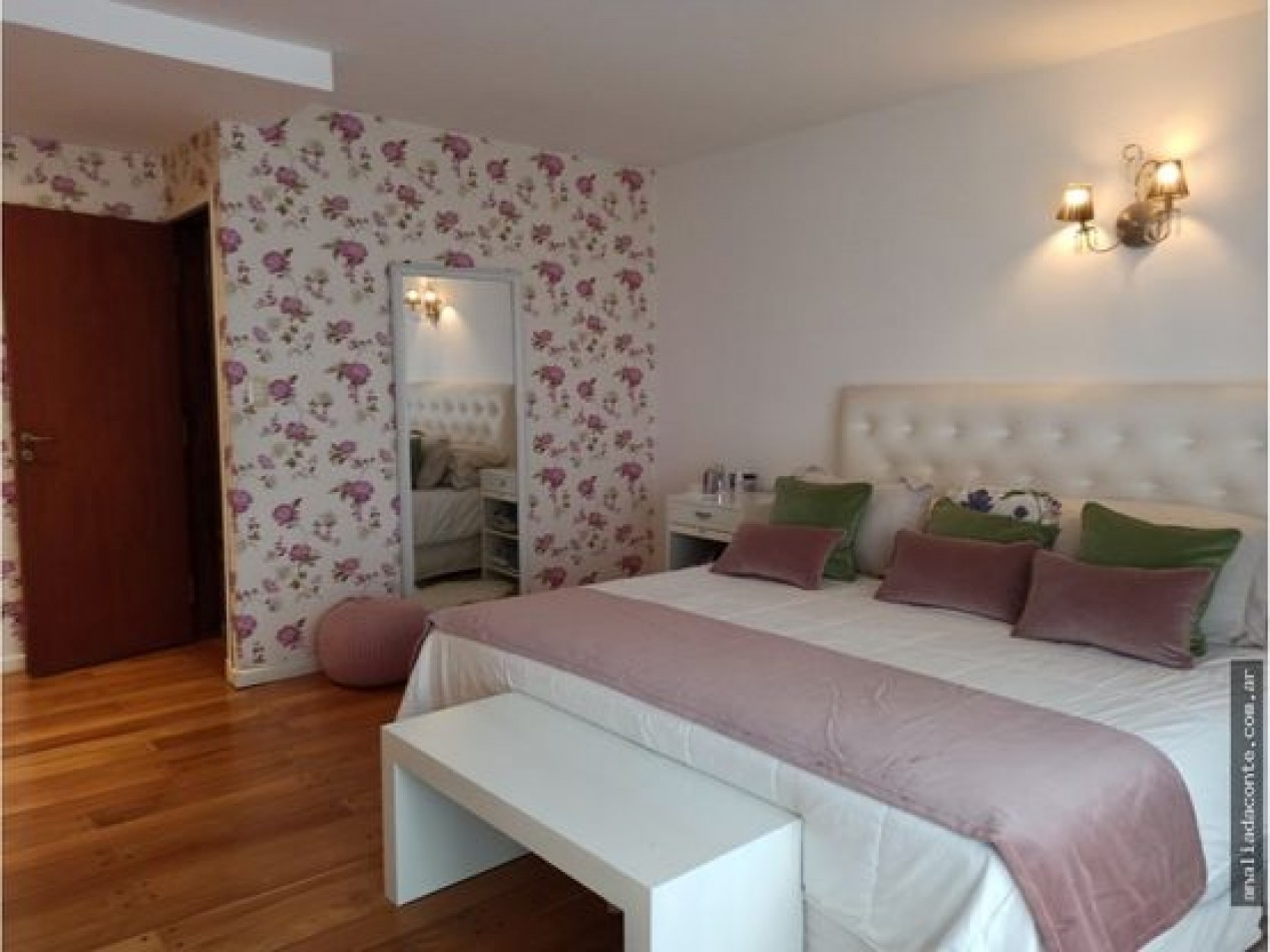 Gran chalet de hermoso diseno. Lote doble parque piscina Aragon 5700