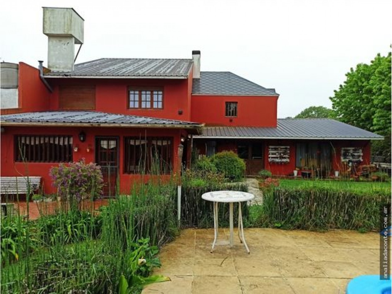 Gran chalet de hermoso diseno. Lote doble parque piscina Aragon 5700