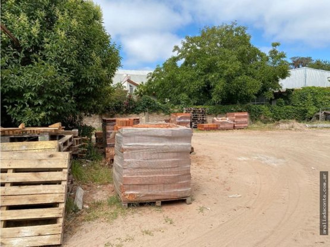CORRALON DE MATERIALES ZONA NORTE 35 ANOS DE TRAYECTORIA. Fondo de comercio y propiedad.