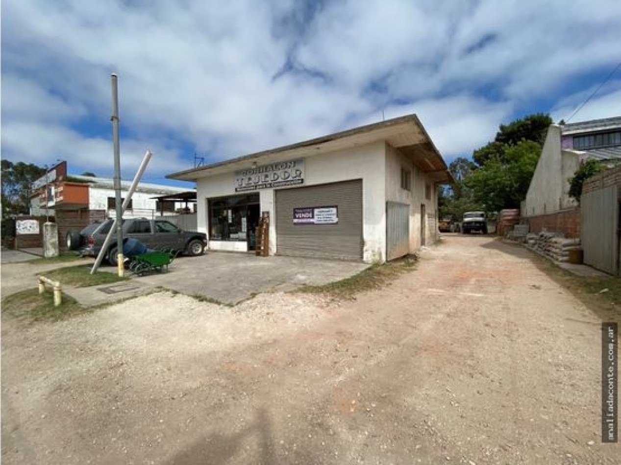 CORRALON DE MATERIALES ZONA NORTE 35 ANOS DE TRAYECTORIA. Fondo de comercio y propiedad.