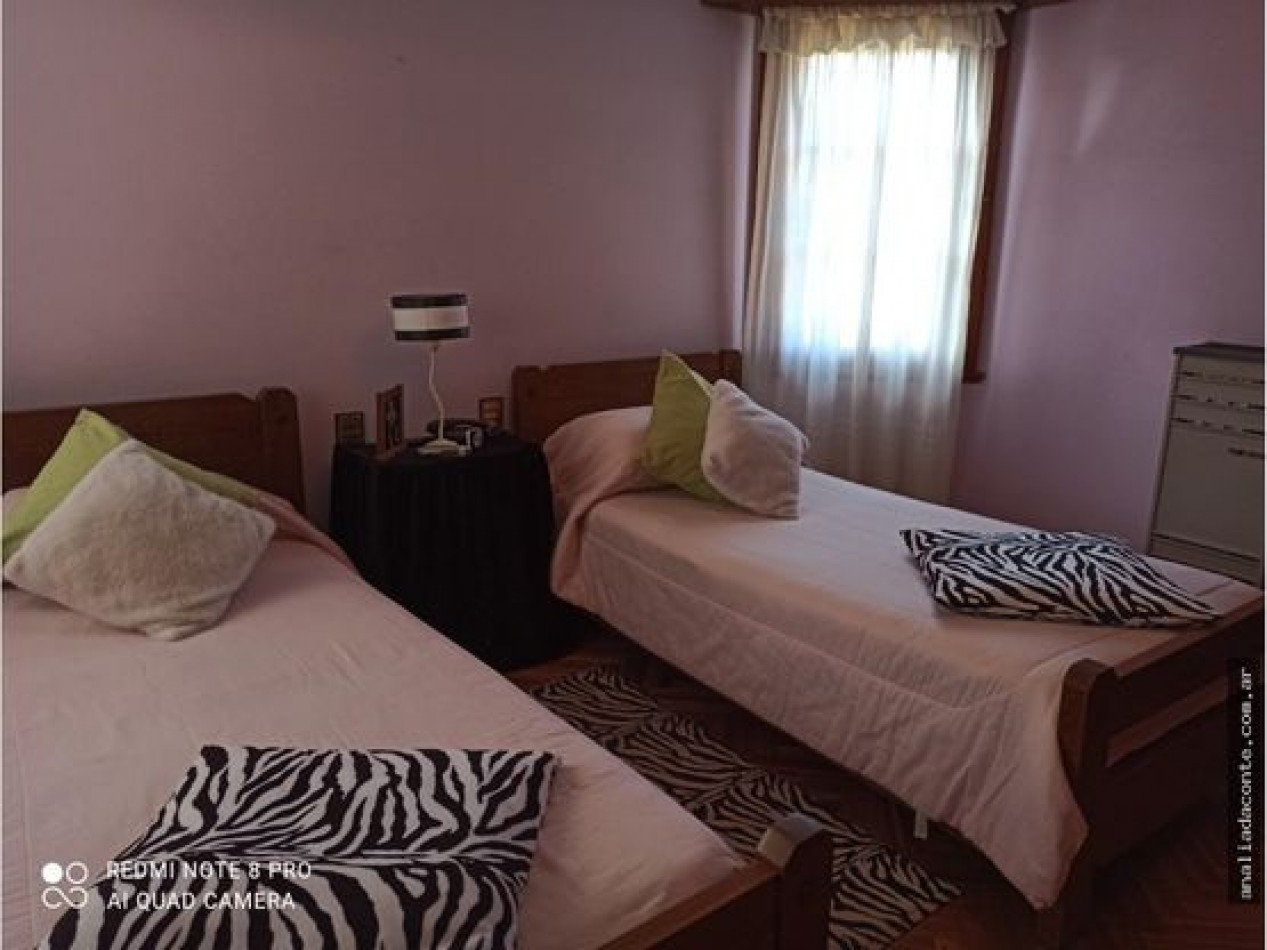 Roffo y F. Acosta Precioso Chalet 4 Amb. Quincho. Gran parque