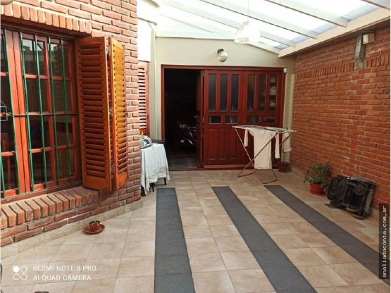 Roffo y F. Acosta Precioso Chalet 4 Amb. Quincho. Gran parque