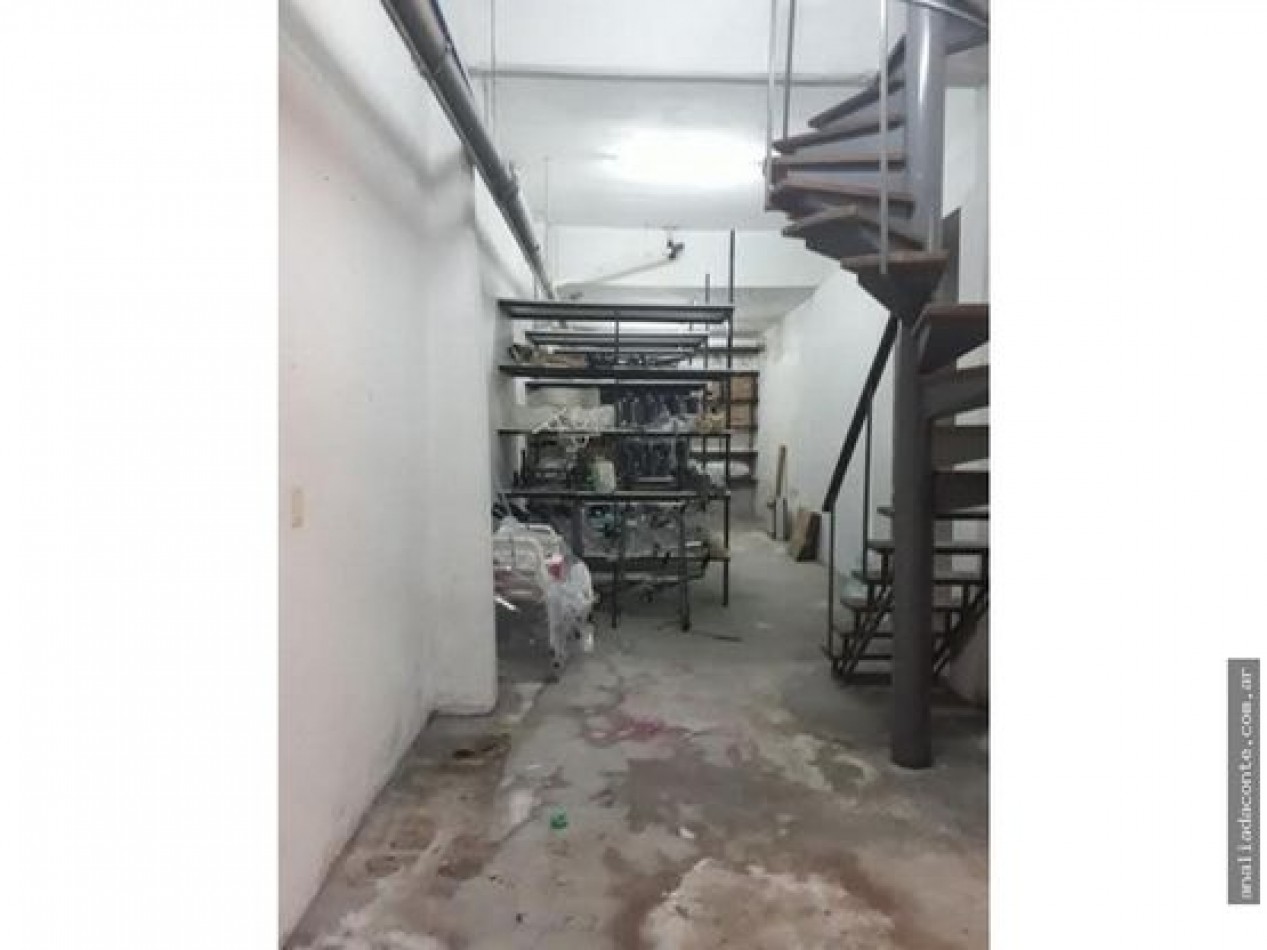 LOCAL COMERCIAL 3 NIVELES, ZONA MATERNO