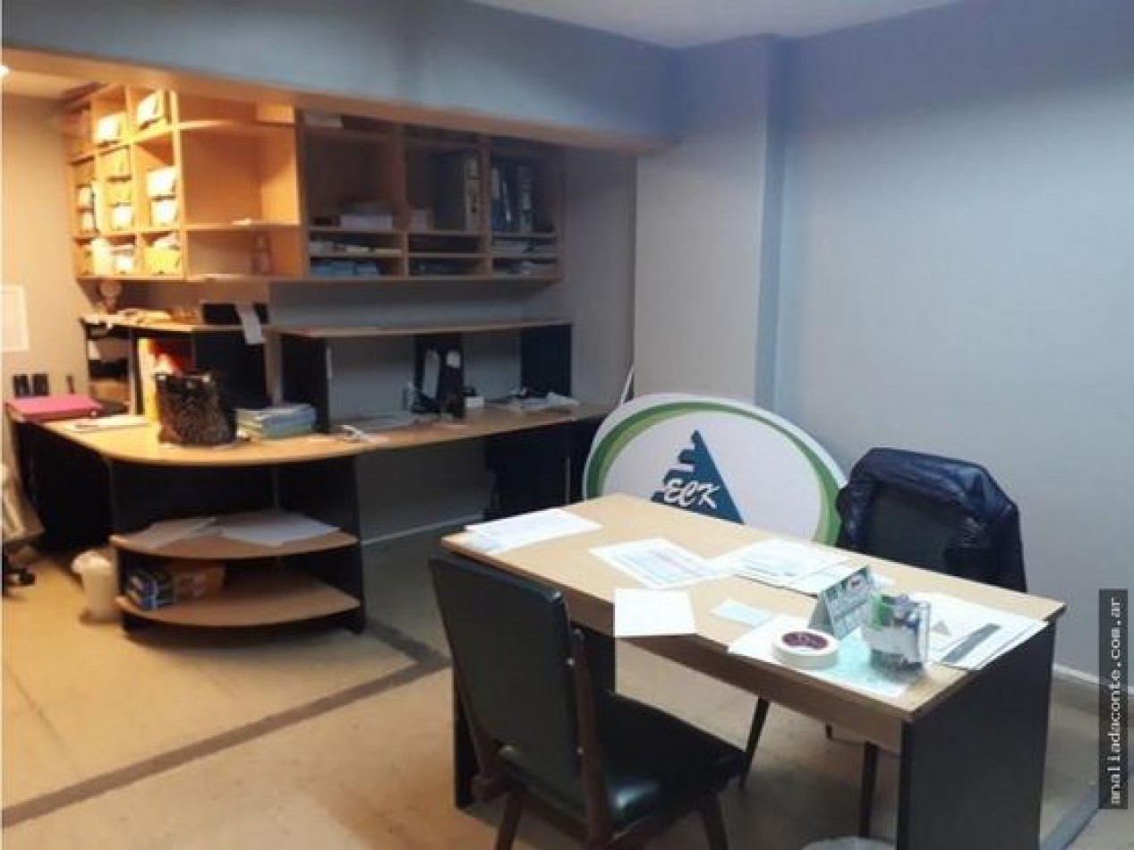 LOCAL COMERCIAL 3 NIVELES, ZONA MATERNO