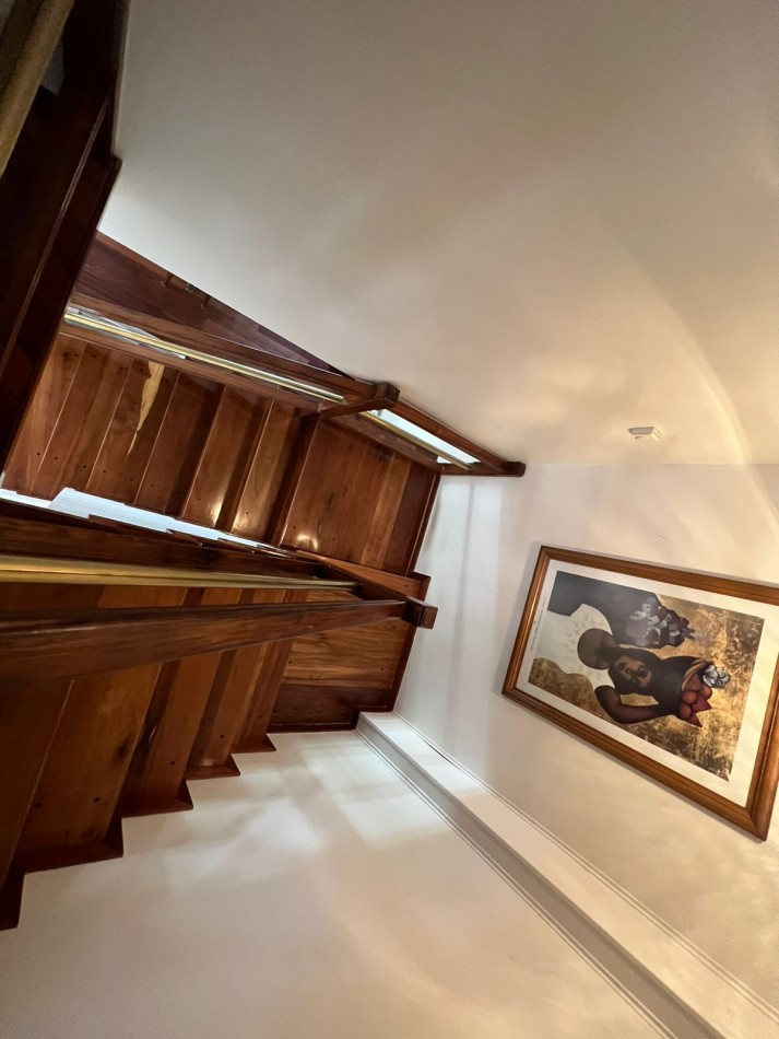 Espectacular chalet 4 amb. Parque. Piscina sobre Avenida Tejedor 1300