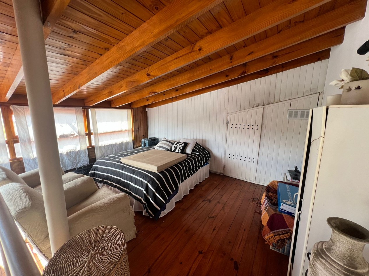 Espectacular chalet 4 amb. Parque. Piscina sobre Avenida Tejedor 1300