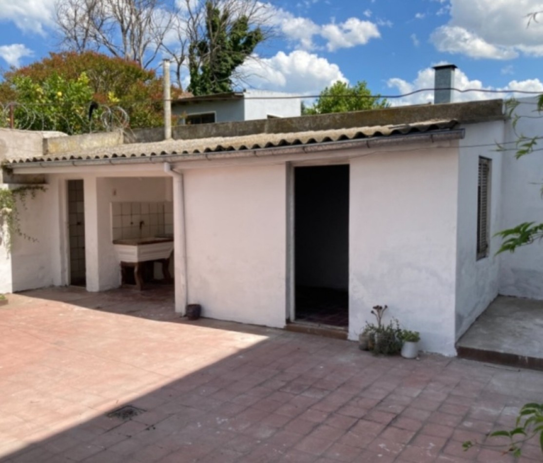 Hermos chalet tradicional 3 AMBIENTES LA PERLA