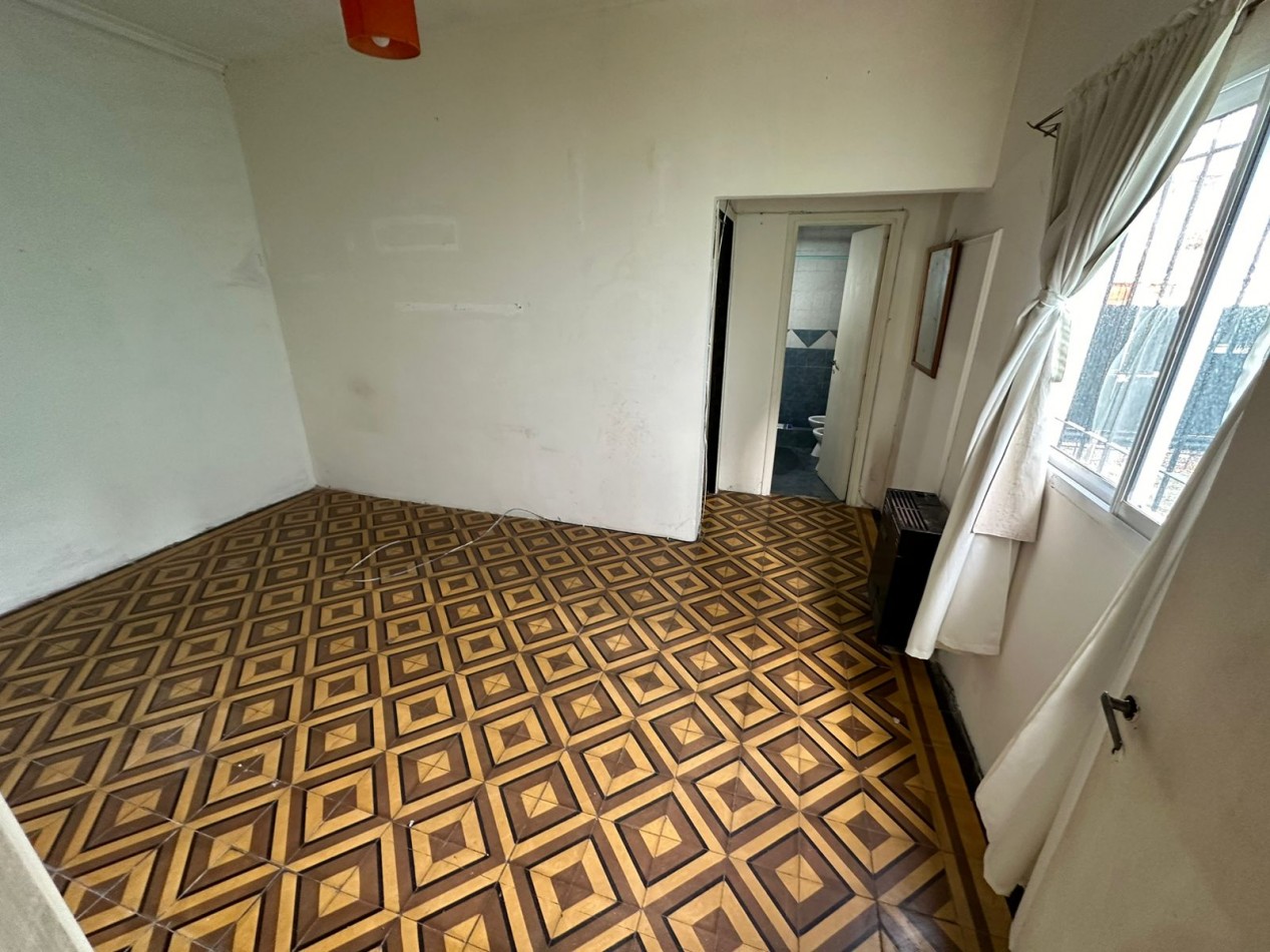  RESERVADA!!!RAWSON E ITALIA  CASA 3 AMB. CON PATIO Y ENTRADA AUTO 