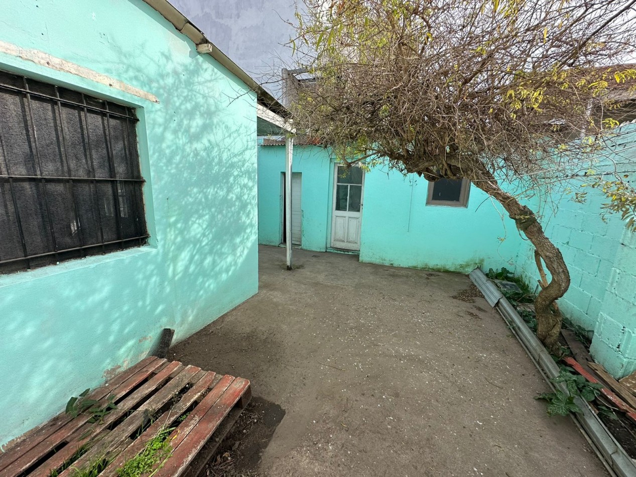  RESERVADA!!!RAWSON E ITALIA  CASA 3 AMB. CON PATIO Y ENTRADA AUTO 