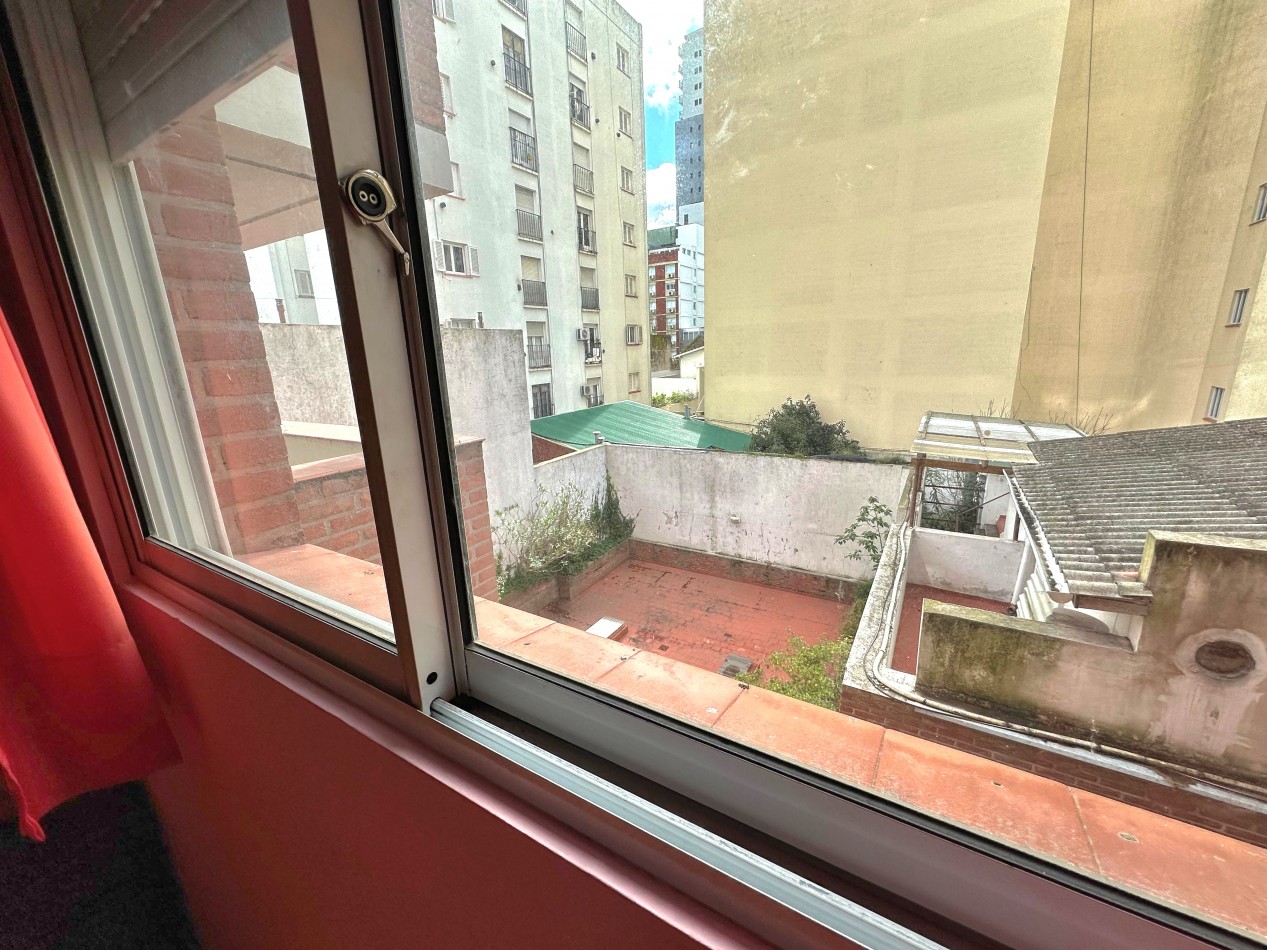 RESERVADO!!!LA PERLA Precioso Dpto. 2 Amb. CON BALCON EN L 