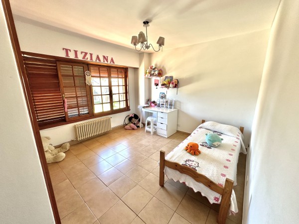 Gran chalet 7 amb a reciclar! en Caisamar con parque y quincho