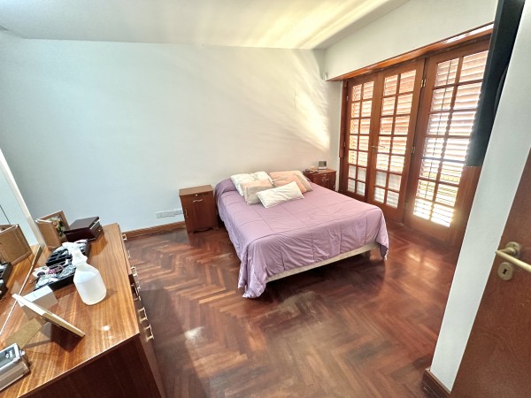 Gran chalet 7 amb a reciclar! en Caisamar con parque y quincho