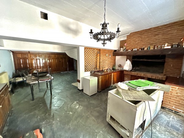 Gran chalet 7 amb a reciclar! en Caisamar con parque y quincho