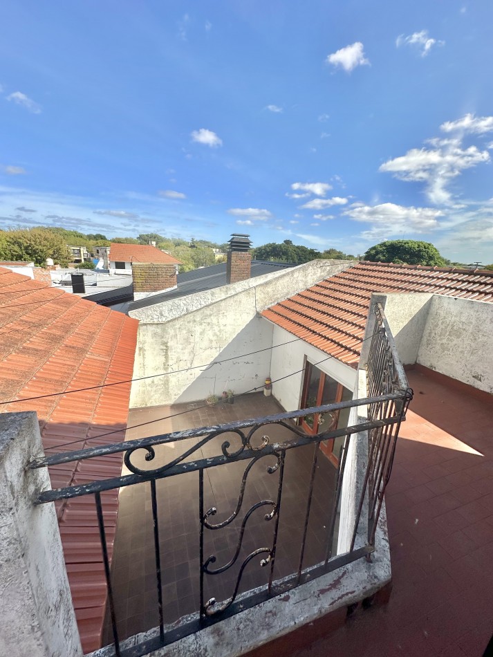 VENTA URGENTE Propiedad en block depto 4 amb con garage y deposito 