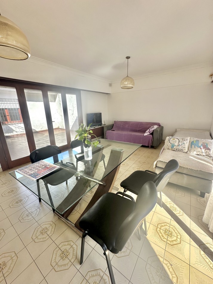 VENTA URGENTE Propiedad en block depto 4 amb con garage y deposito 