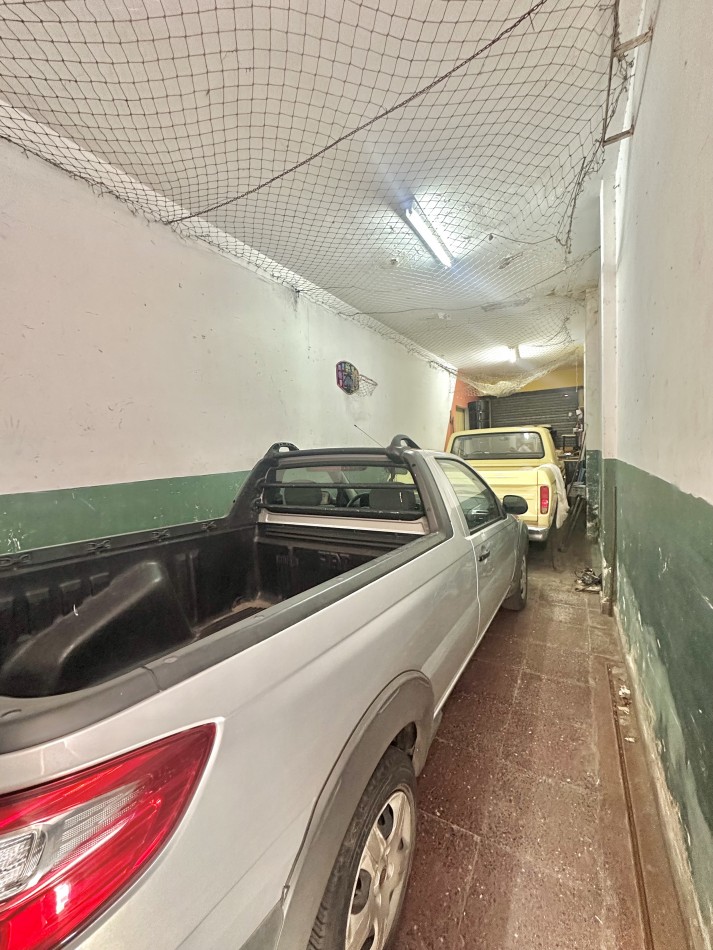 VENTA URGENTE Propiedad en block depto 4 amb con garage y deposito 