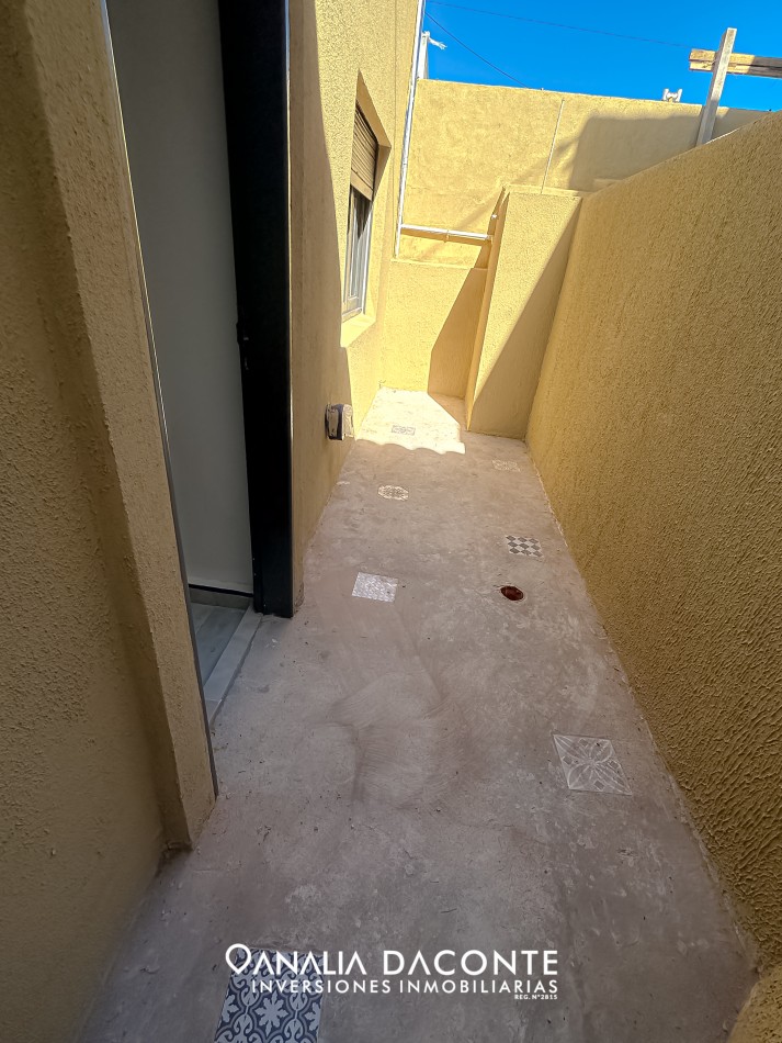 RESERVADO!!!!PH al frente totalmente reciclado en Nueva Pompeya!APTO CREDITO!