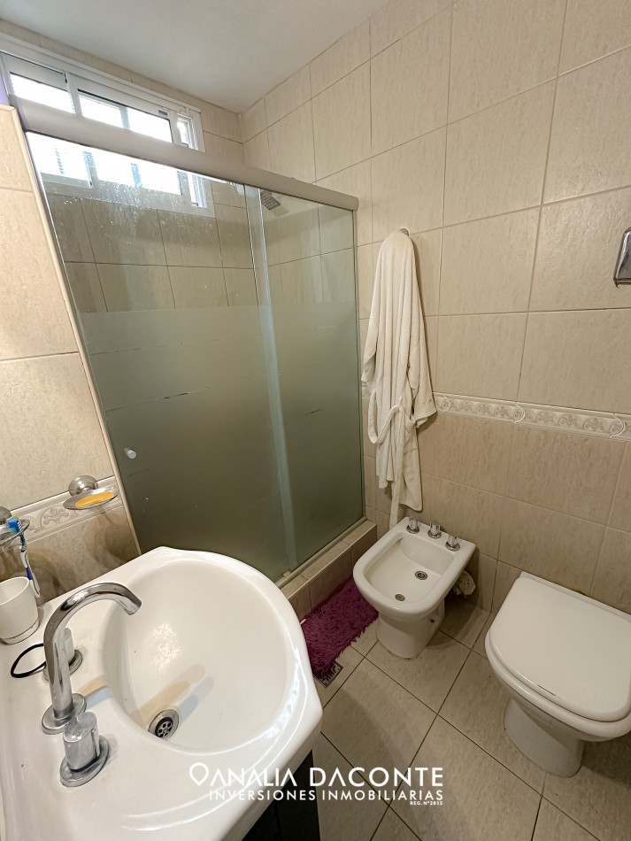 Chalet 4 amb con gran parque en Villa Primera