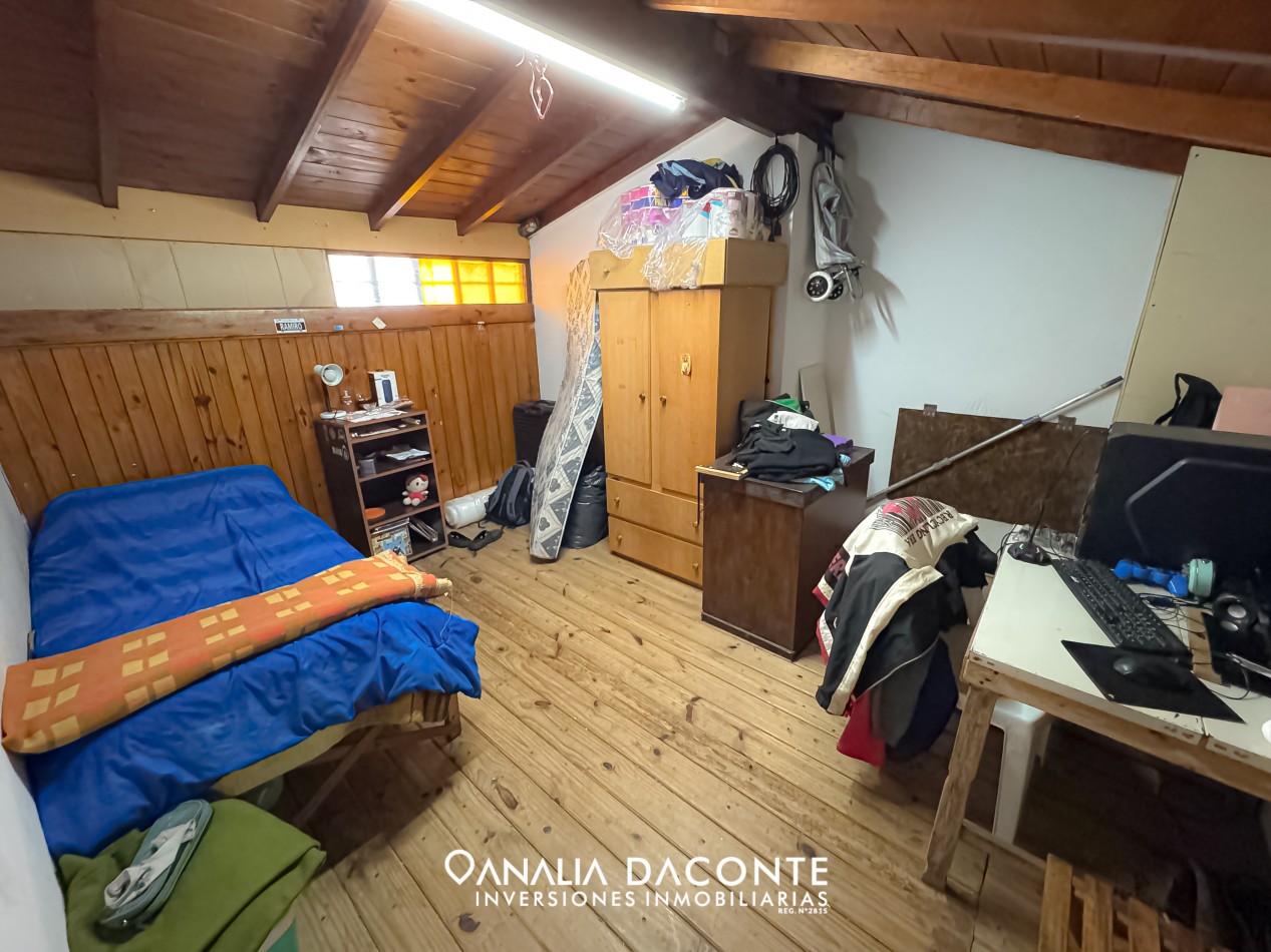 Chalet 4 amb con parque y garage en Villa Primera