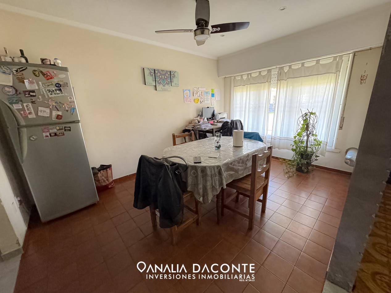 Chalet 4 amb con parque y garage en Villa Primera