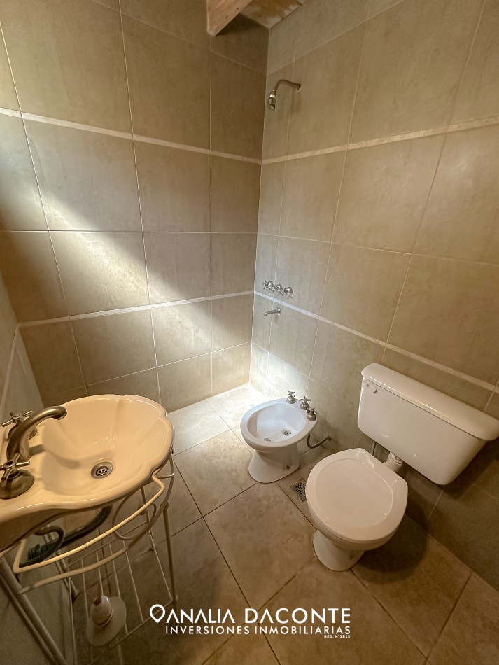 APTO CREDITO! Duplex 2 amb con jardin y cochera Barrio Lopez de Gomara 