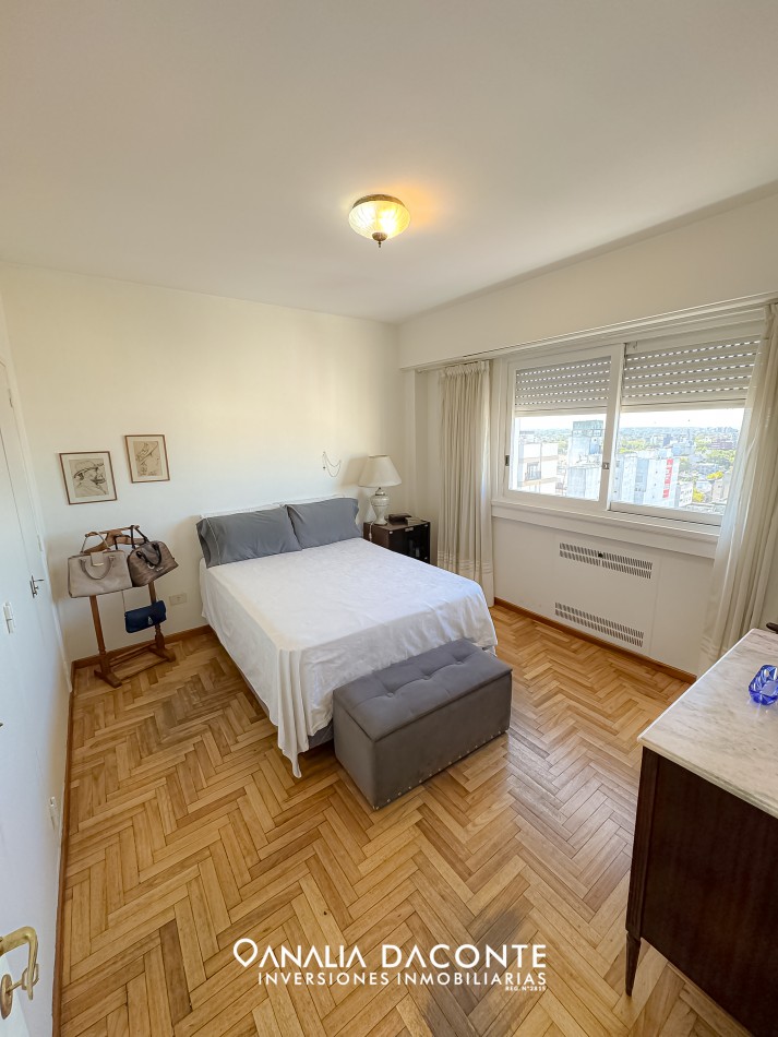 VENDIDO!!Gran departamento 3 amb y dep con cochera en Centro