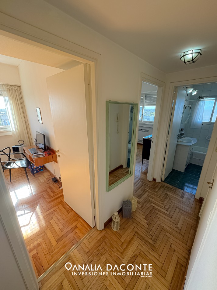 VENDIDO!!Gran departamento 3 amb y dep con cochera en Centro