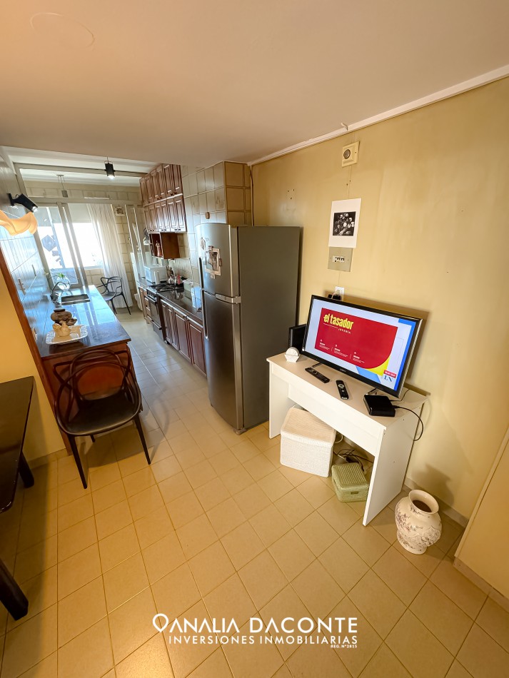 VENDIDO!!Gran departamento 3 amb y dep con cochera en Centro