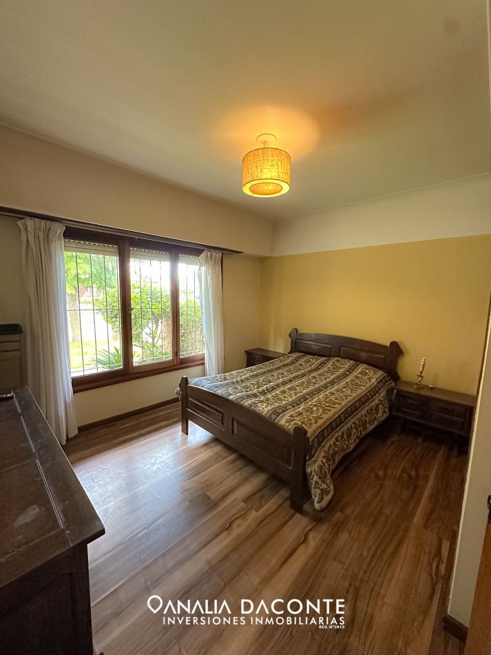 Chalet 7 amb con jardin en San Jeronimo