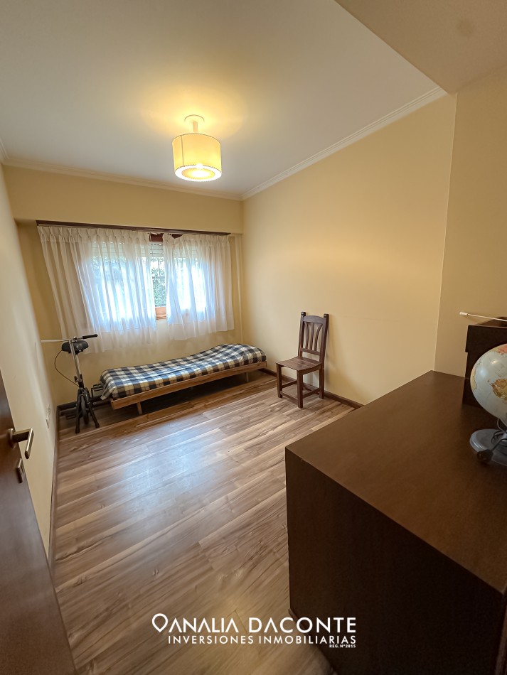 Chalet 7 amb con jardin en San Jeronimo