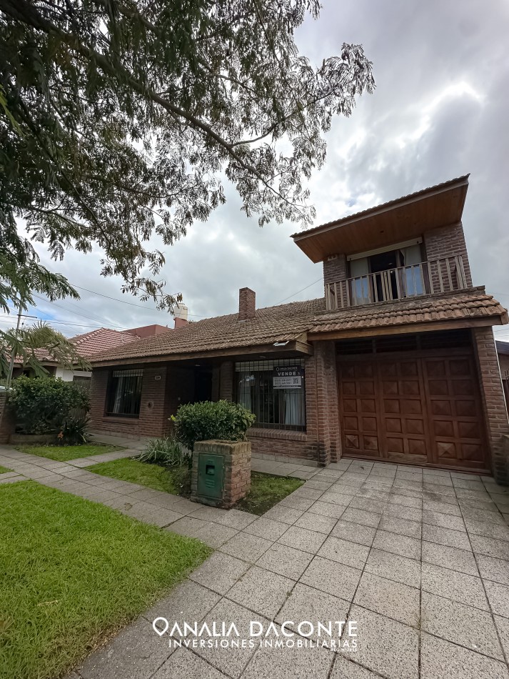 Chalet 7 amb con jardin en San Jeronimo