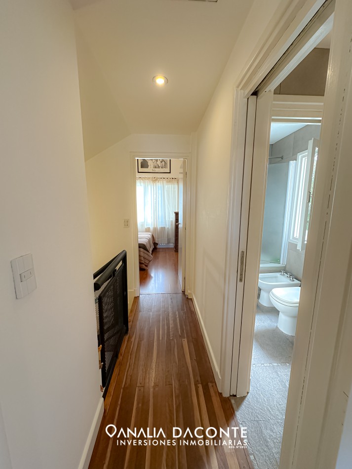 BAJO SU VALOR!! SAN GERONIMO EXCELENTE CHALET CUATRO AMBIENTES, QUINCHO, PARQUE Y PISCINA