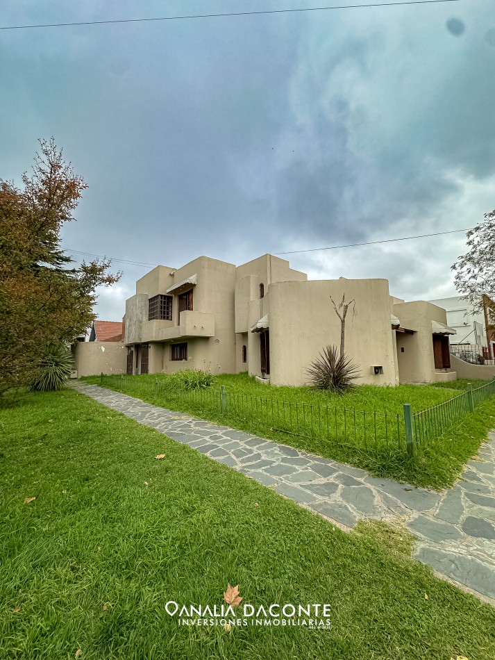 BAJO SU VALOR!! Gran chalet en esquina 4 amb en San Jeronimo