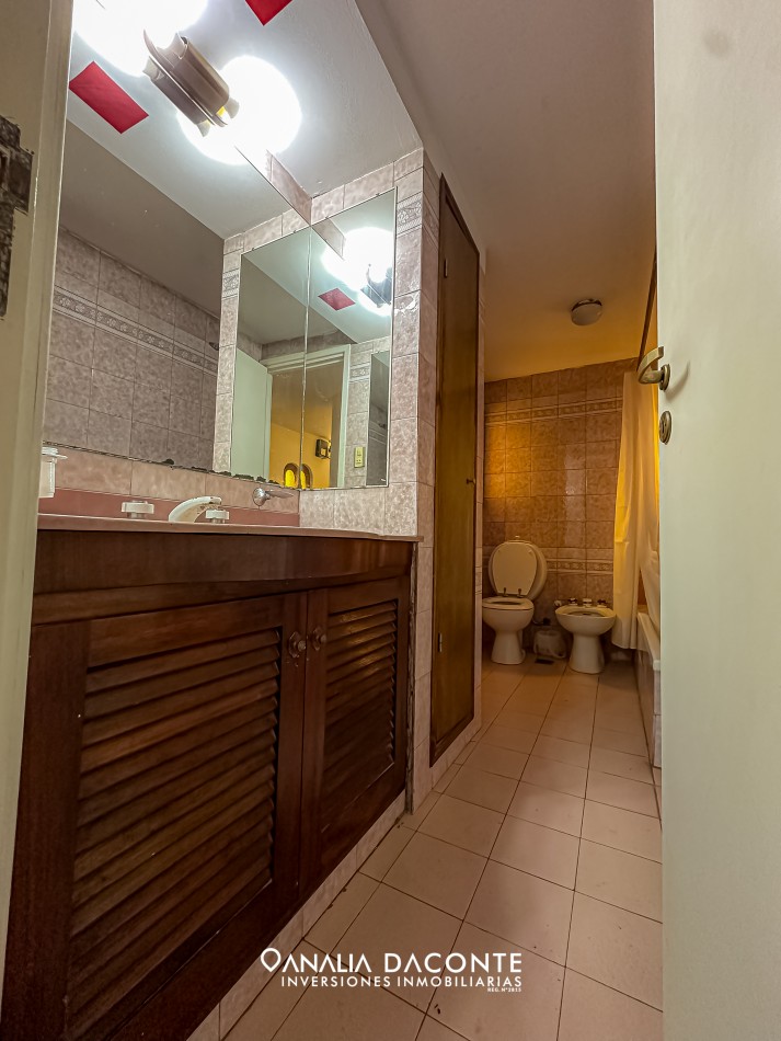 BAJO SU VALOR!! Gran chalet en esquina 4 amb en San Jeronimo