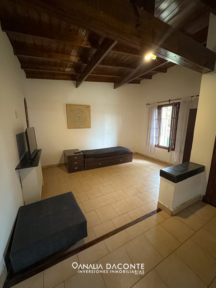 BAJO SU VALOR!! Gran chalet en esquina 4 amb en San Jeronimo