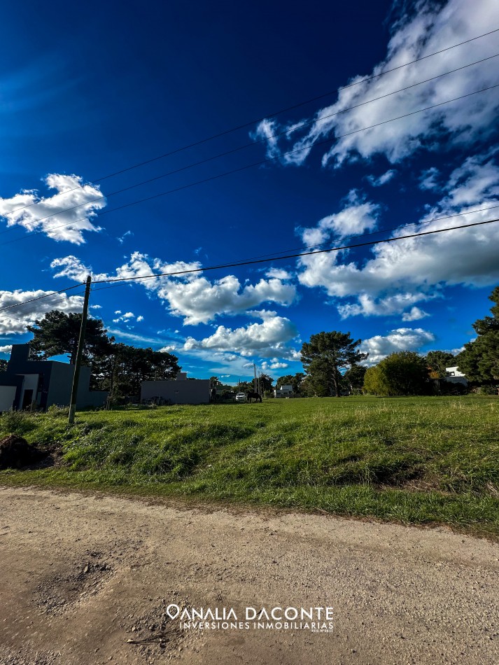 BAJO SU VALOR!!! Lote en La Caleta apto vivienda y fines comerciales