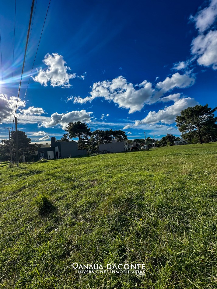 BAJO SU VALOR!!! Lote en La Caleta apto vivienda y fines comerciales