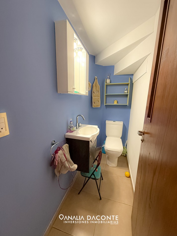 Duplex 5 amb con jardin y cochera en Villa Primera