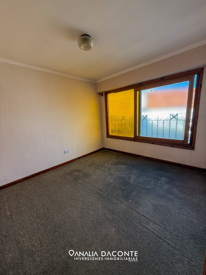 RESERVADO!! Depto 3 amb con patio Lopez de Gomara