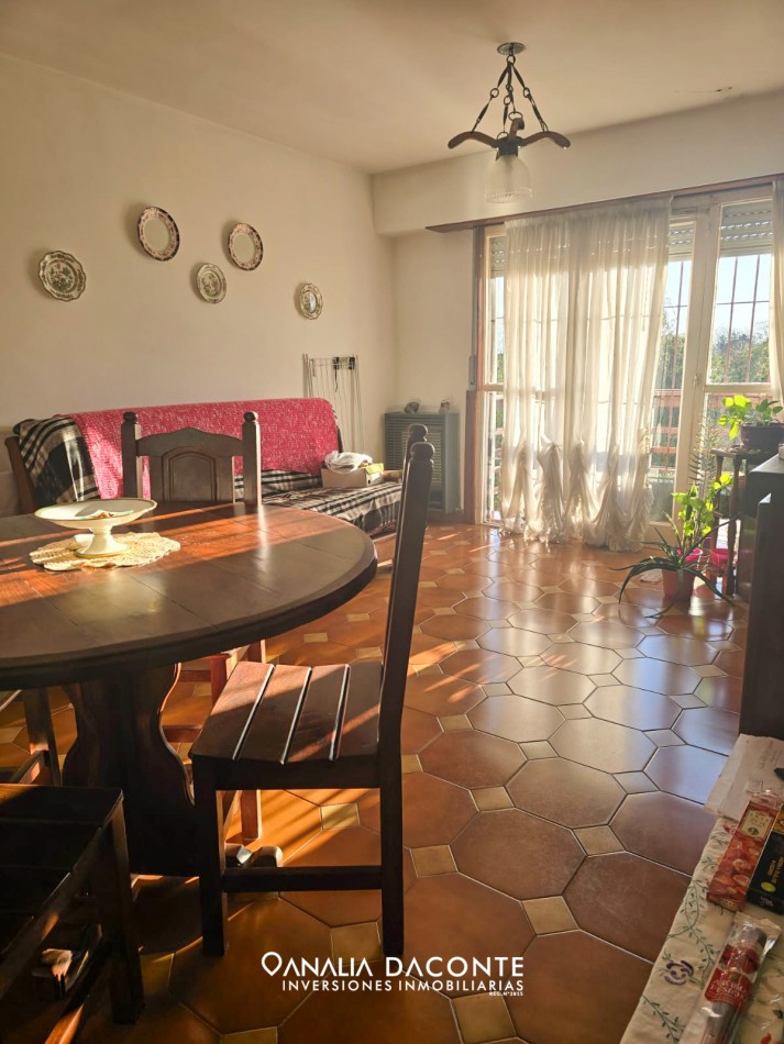 Depto 3 amb en Constitucion con balcon espacio de cochera