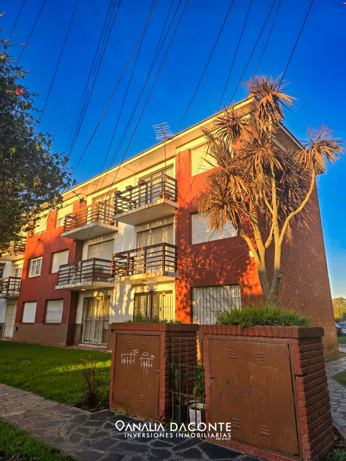 Depto 3 amb en Constitucion con balcon espacio de cochera