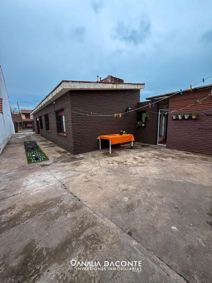 Dos en block chalet en Caisamar