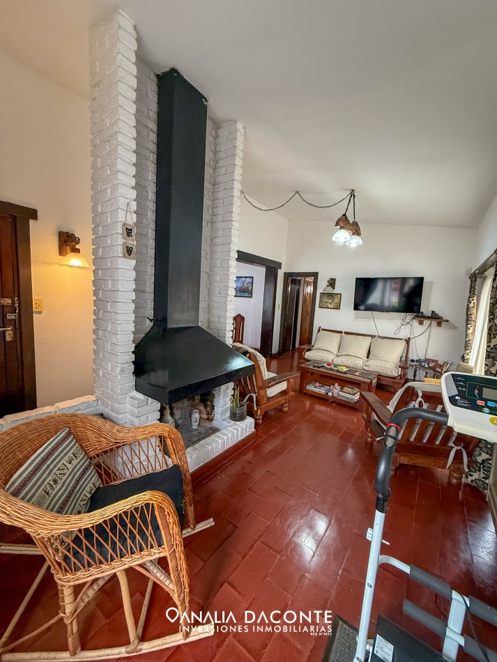 Dos en block chalet en Caisamar