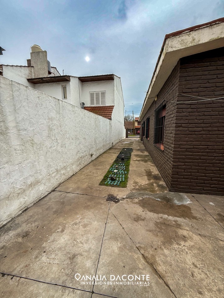 Dos en block chalet en Caisamar