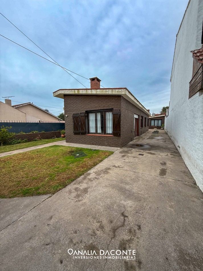 Dos en block chalet en Caisamar