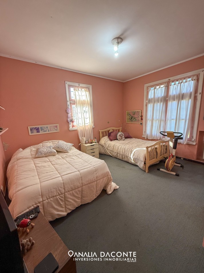 RESERVADA!!Gran chalet 8 amb en block en Constitucion