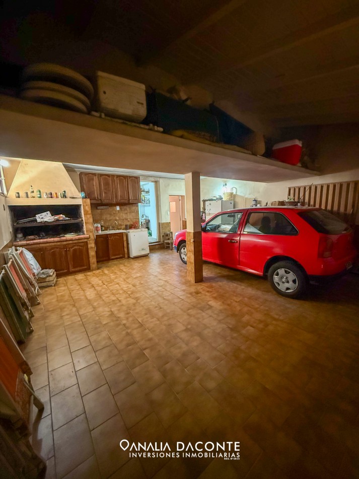 RESERVADA!!Gran chalet 8 amb en block en Constitucion