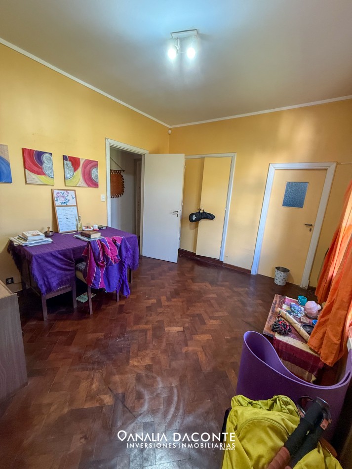 RESERVADA!!Gran chalet 8 amb en block en Constitucion